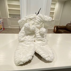 Ladies bootie slippers 9-10 NWT